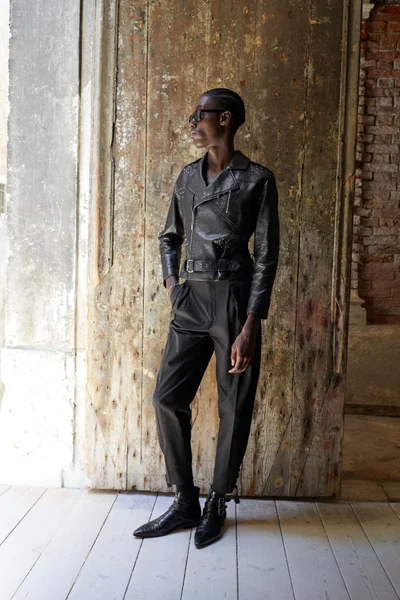 Look 35
